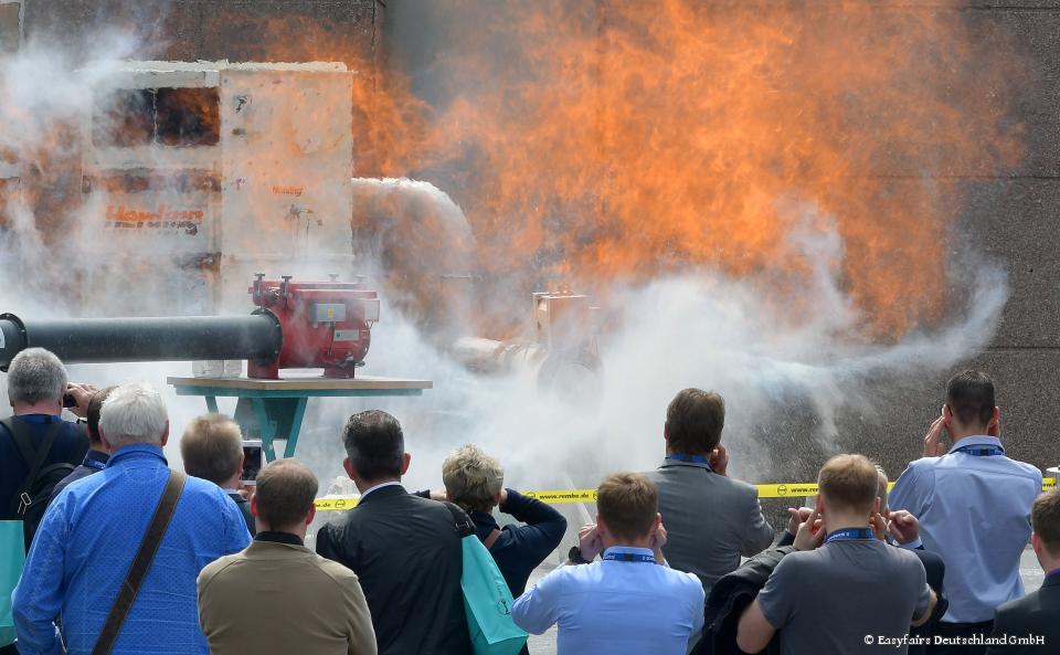 Explosion protection test: photo with kind approval Easyfairs Deutschland GmbH